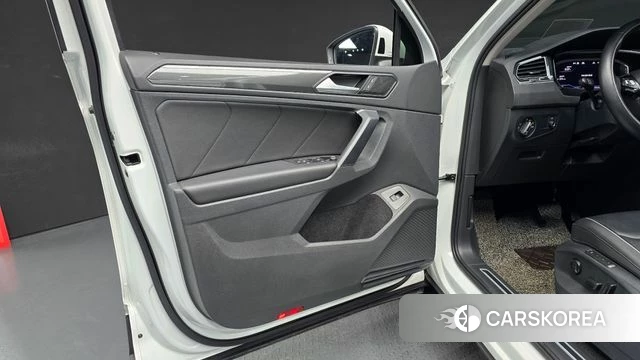 Volkswagen Tiguan second Generation id 4196353 из Кореи 16