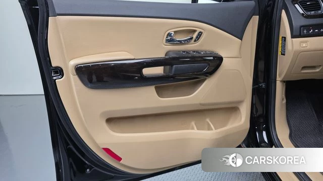 Kia The New Carnival id 4708414 из Кореи 16