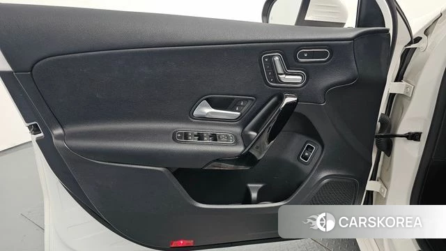 Mercedes-Benz A-Class W177 id 4429679 из Кореи 16