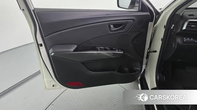 Ssangyong The New Tivoli id 4607811 из Кореи 16