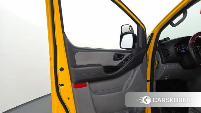 Hyundai The New Grand Starex id 4501990 из Кореи 16