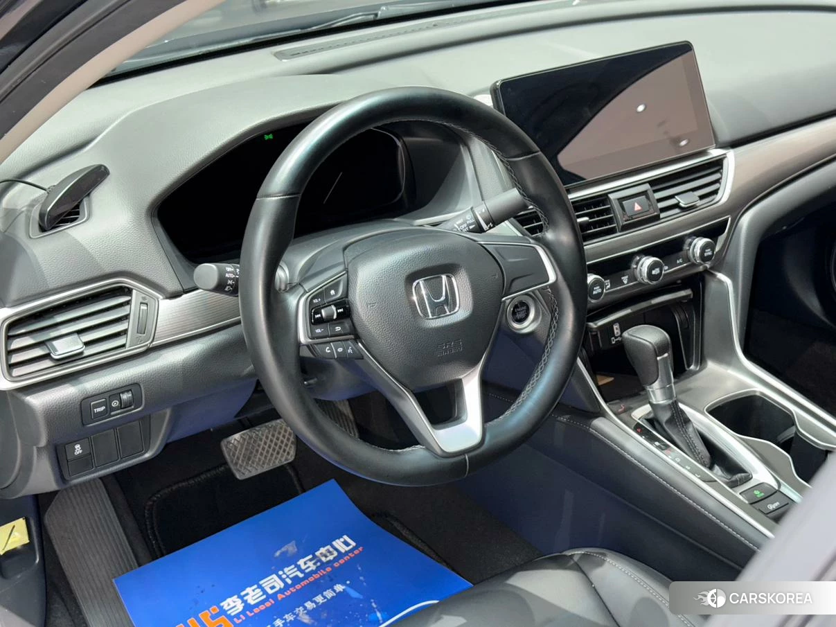 Honda Accord id 4420368 из Китая 16