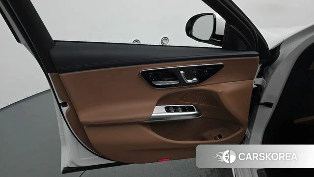 Mercedes-Benz E-Class W214 id 4602439 из Кореи 16