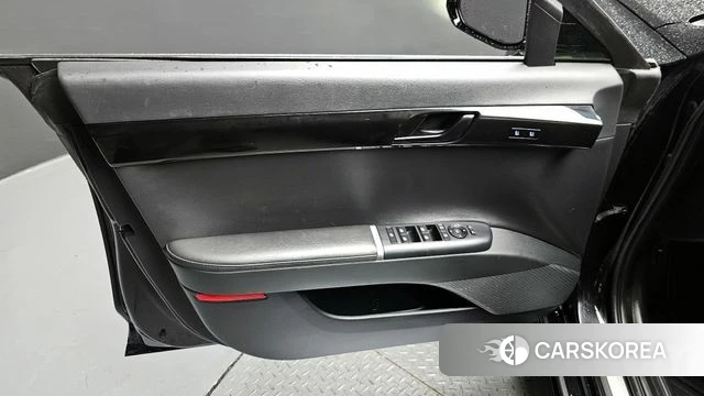Hyundai Grandeur (GN7) id 4349261 из Кореи 16