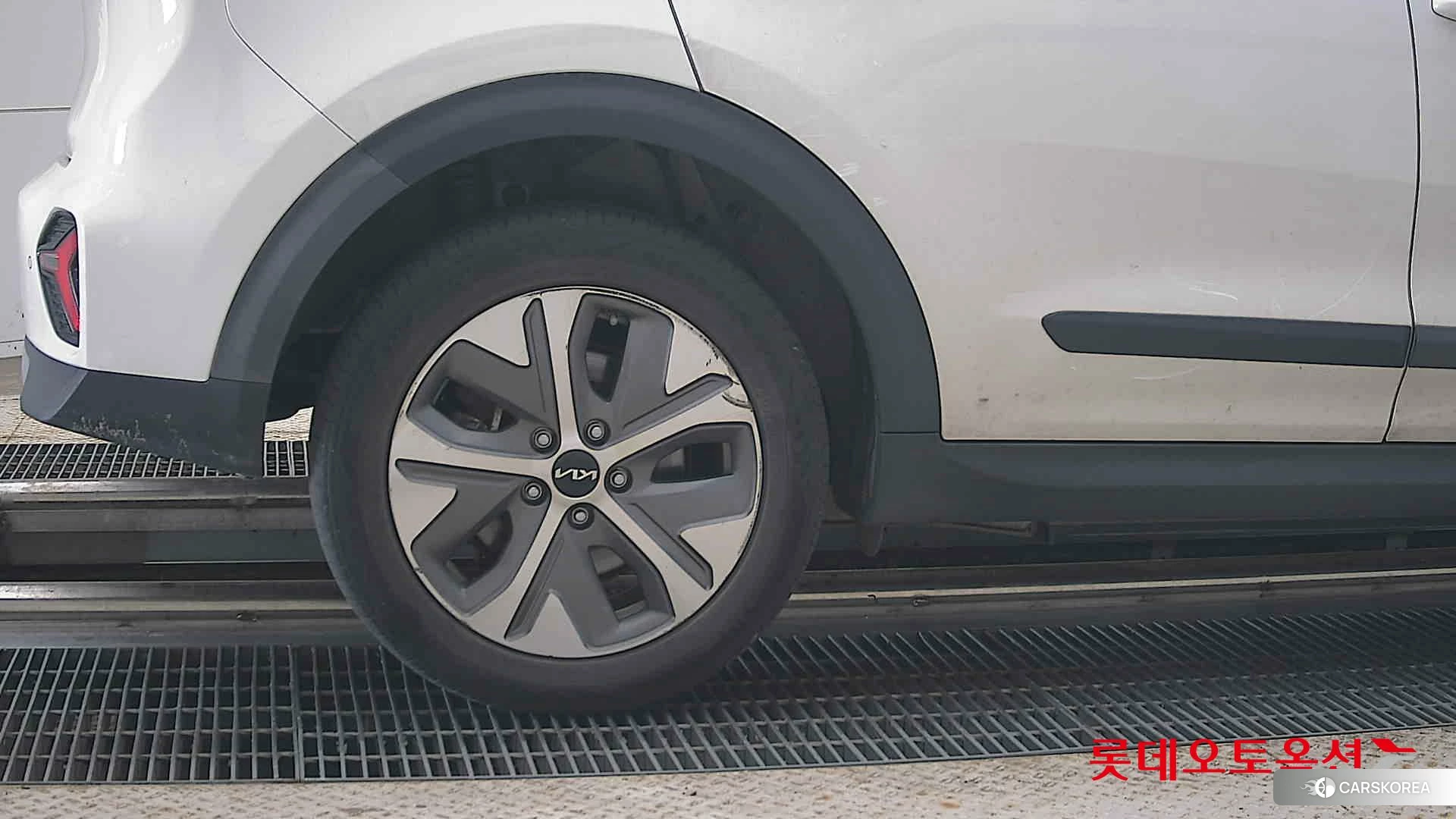 Kia Niro Plus id 4909328 из Кореи 16