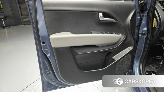 Kia The New Kia Ray EV id 4549218 из Кореи 16