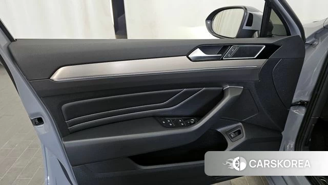 Volkswagen Passat GT (B8) id 4201967 из Кореи 16