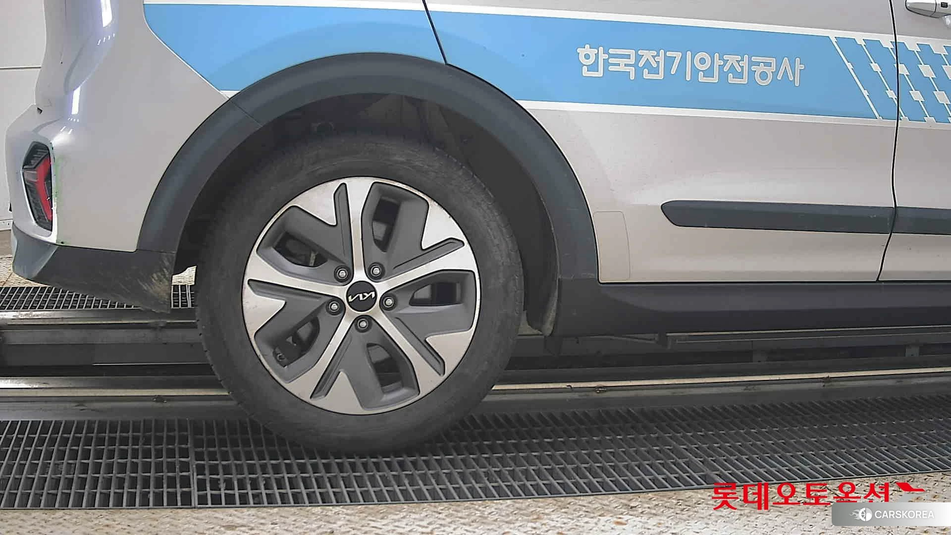 Kia Niro Plus id 4669075 из Кореи 16