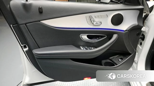 Mercedes-Benz E-Class W213 id 4293700 из Кореи 16