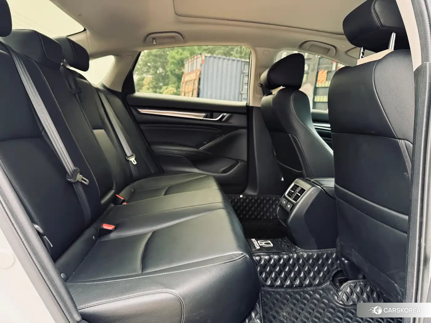 Honda Accord id 4548100 из Китая 16