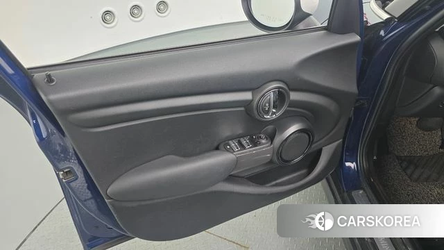 Mini Cooper D id 4626301 из Кореи 16