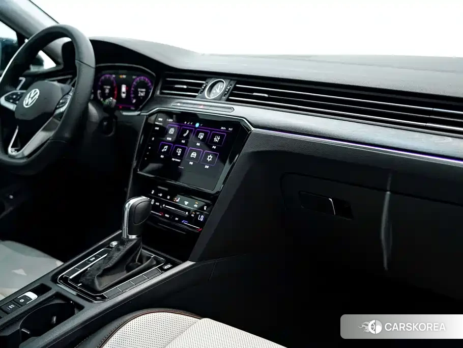 Volkswagen Magotan id 4654981 из Китая 16
