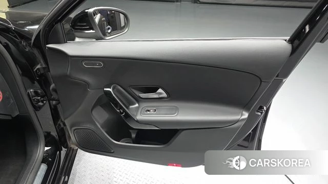 Mercedes-Benz A-Class W177 id 4855828 из Кореи 16
