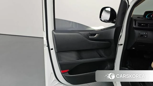 Hyundai Staria id 4400383 из Кореи 16