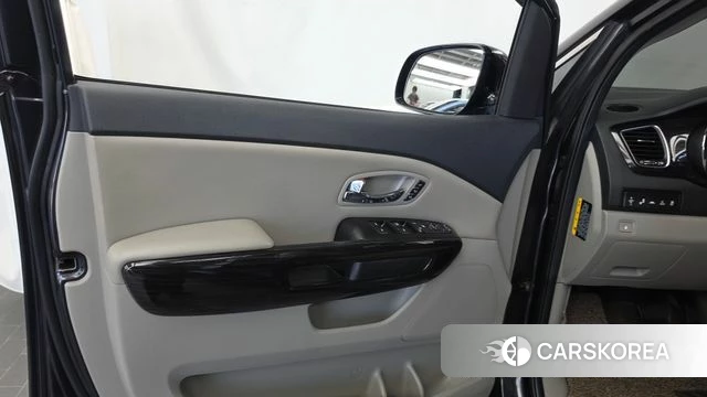Kia The New Carnival id 4943931 из Кореи 16