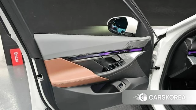 BMW 5 Series (G60) id 4266145 из Кореи 16
