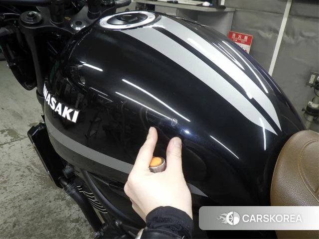 Kawasaki Z900RS CAFE id 3949190 из Японии 16