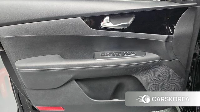 Kia Come New K3 id 4667590 из Кореи 16