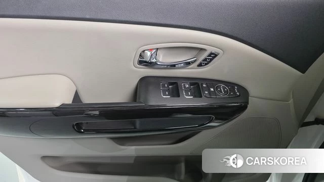 Kia The New Carnival id 4233117 из Кореи 16