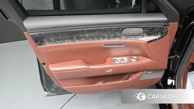 Genesis G90 (RS4) id 4281640 из Кореи 16