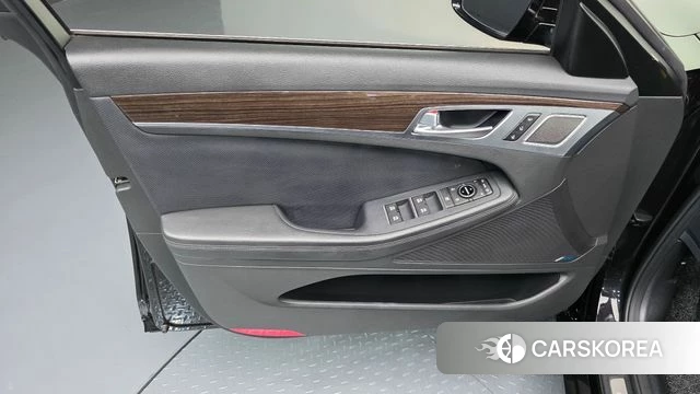 Genesis G80 id 4727968 из Кореи 16