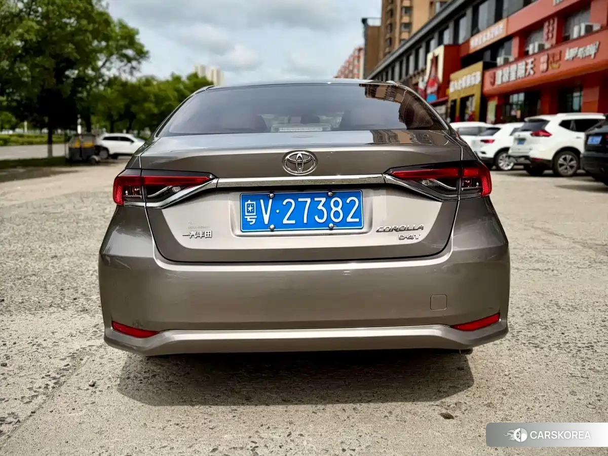 Toyota Corolla id 4577453 из Китая 16