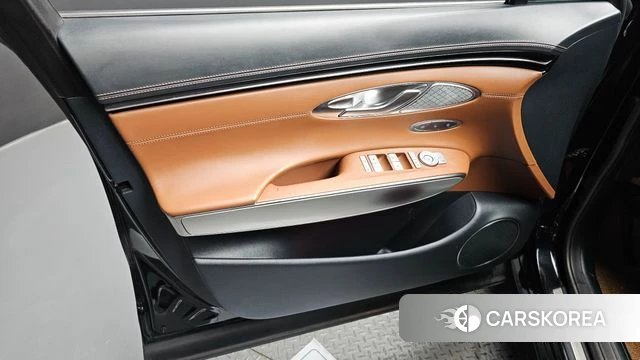 Genesis GV70 id 4580897 из Кореи 16