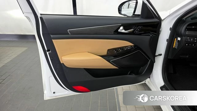 Kia K7 Premier Hybrid id 4397254 из Кореи 16