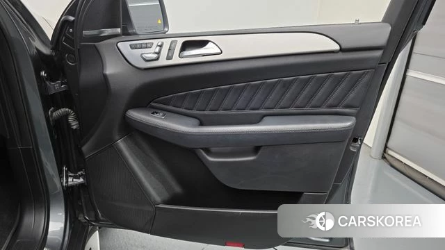 Mercedes-Benz GLE - Class W166 id 4448230 из Кореи 16