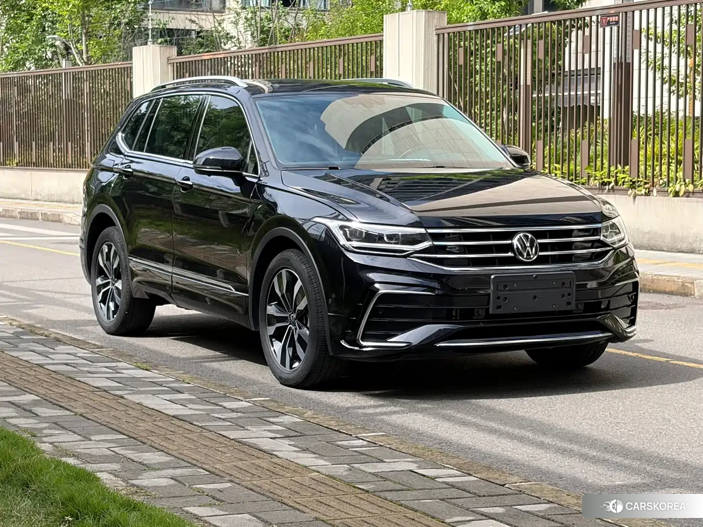 Volkswagen Tiguan L id 4680630 из Китая 16