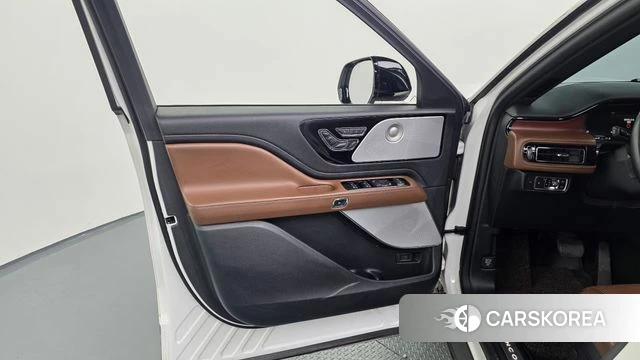 Lincoln Aviator 2nd generation id 4424185 из Кореи 16