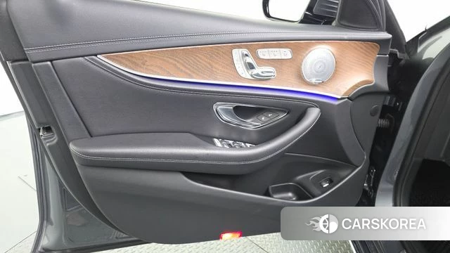Mercedes-Benz E-Class W213 id 4502506 из Кореи 16