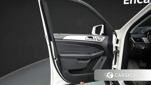 Mercedes-Benz GLE - Class W166 id 4356873 из Кореи 16