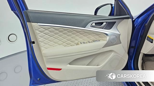 Genesis G70 id 4196934 из Кореи 16