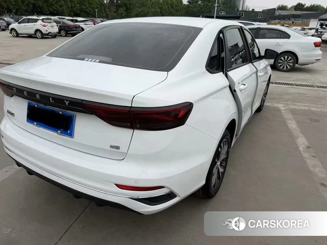 Geely Automobile Emgrand id 4254829 из Китая 16
