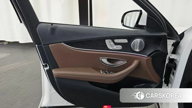 Mercedes-Benz E-Class W213 id 4727846 из Кореи 16