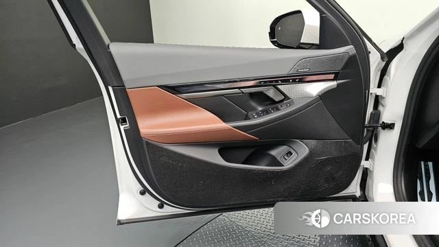 BMW 5 Series (G60) id 4749248 из Кореи 16