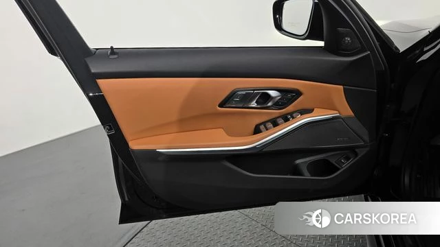 BMW 3 Series (G20) id 4645128 из Кореи 16