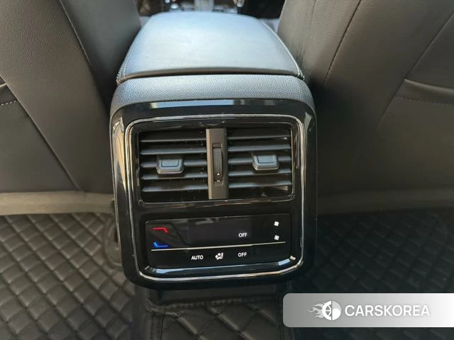Volkswagen Passat id 4276152 из Китая 16