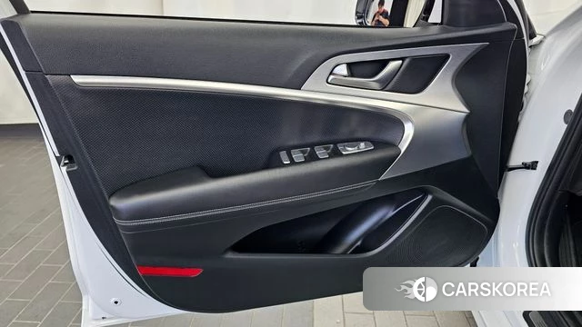 Genesis G70 id 4900244 из Кореи 16