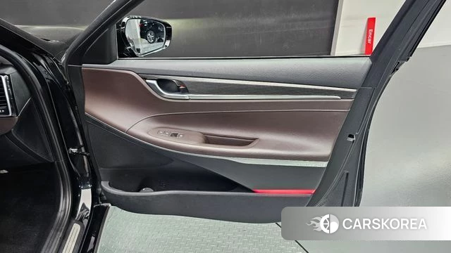 Hyundai Grandeur IG id 4339715 из Кореи 16