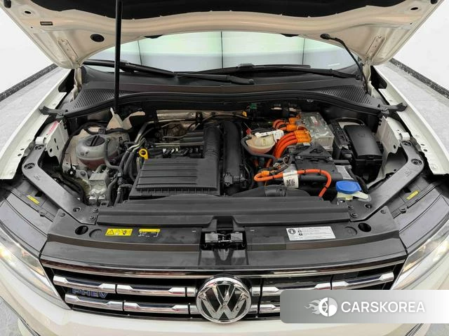 Volkswagen Tiguan L PHEV id 3889108 из Китая 16