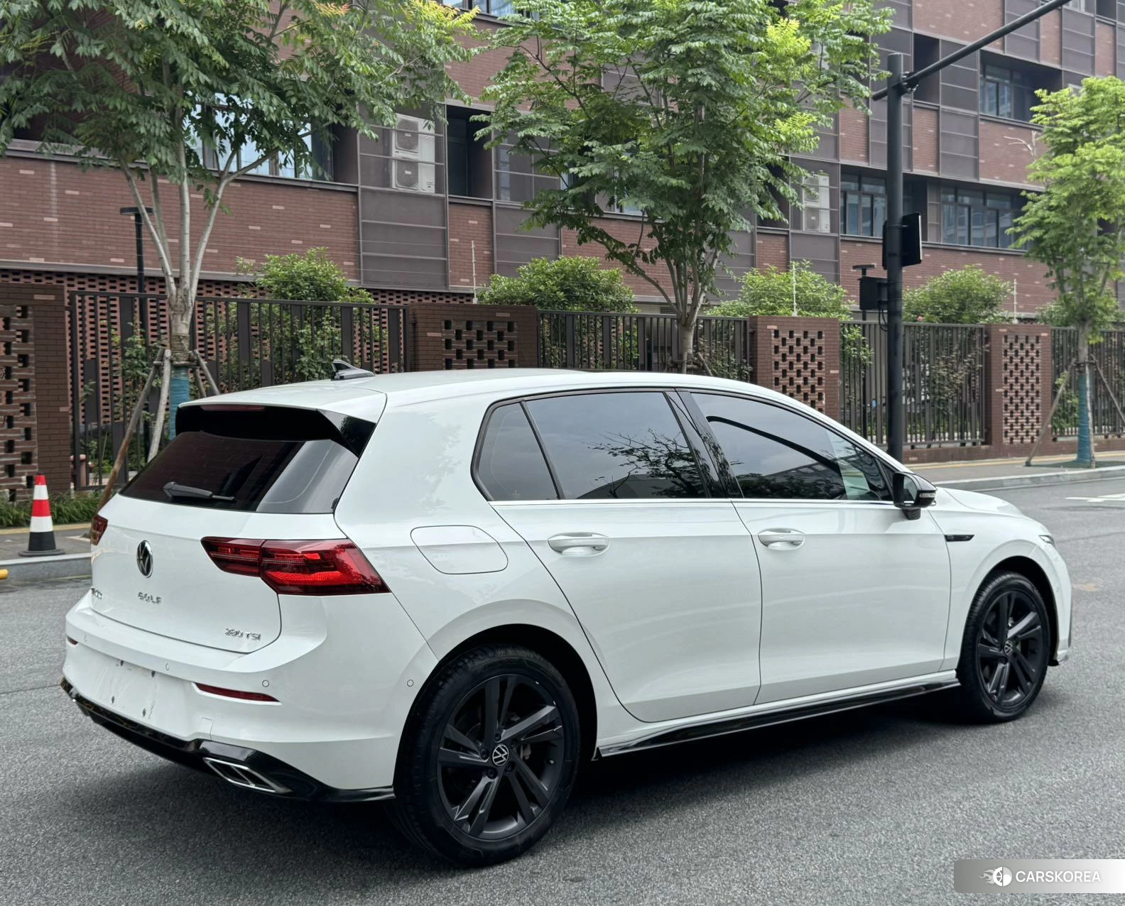 Volkswagen Golf id 4473543 из Китая 16