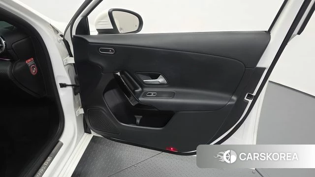 Mercedes-Benz A-Class W177 id 4882096 из Кореи 16