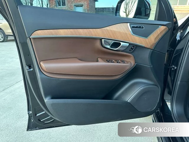 Volvo XC90 id 4208916 из Китая 16
