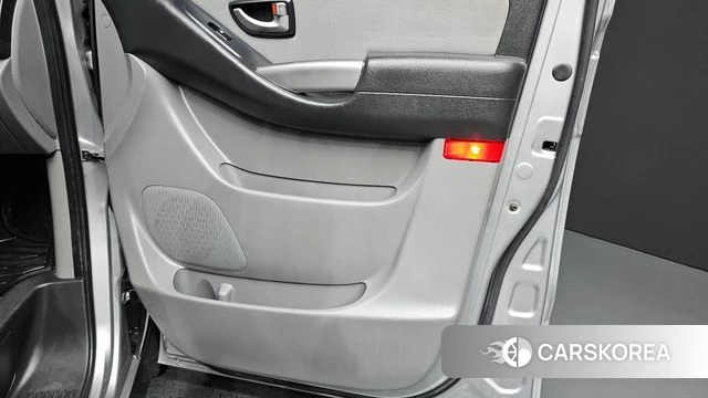 Hyundai The New Grand Starex id 4918774 из Кореи 16