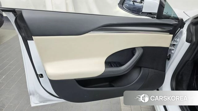 Tesla Model S id 4768125 из Кореи 16