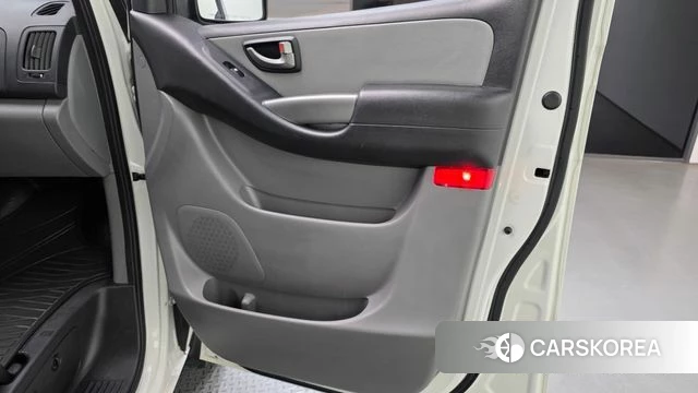 Hyundai The New Grand Starex id 4245977 из Кореи 16