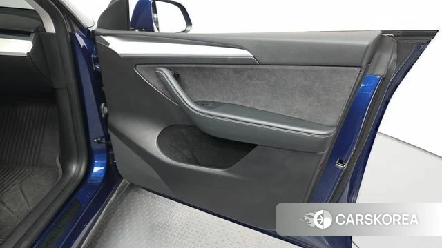 Tesla Model Y id 4474772 из Кореи 16