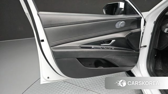 Hyundai Avante Hybrid (CN7) id 4603198 из Кореи 16